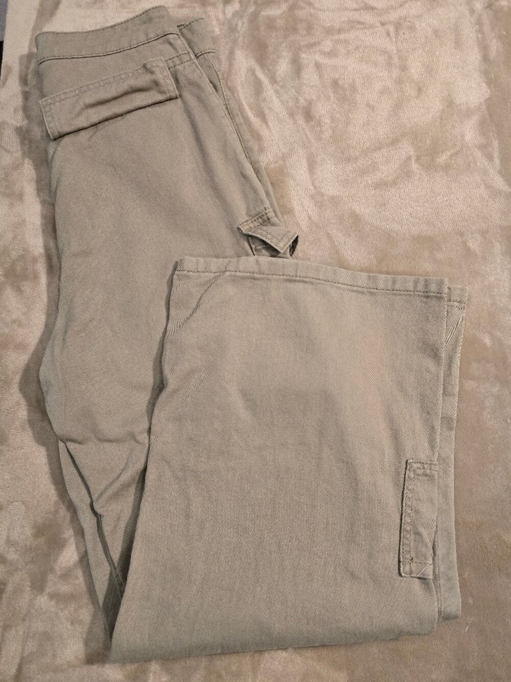 H&M Divided Women's High-Rise Cargo Utility Pants - Khaki Beige, Size US 2